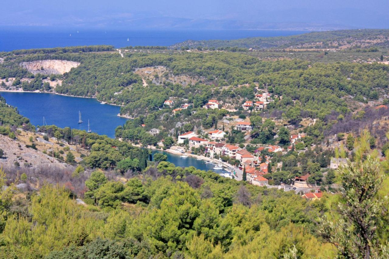 Apartments By The Sea Bobovisca Na Moru, Brac - 5682 Lozisce Exterior photo