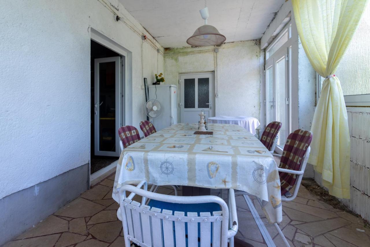 Apartments By The Sea Bobovisca Na Moru, Brac - 5682 Lozisce Exterior photo
